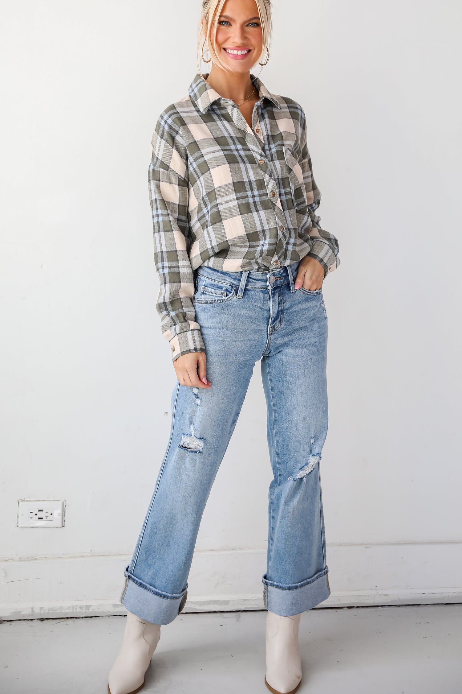 Maggie Light Wash Mid-Rise Cuffed Ankle Wide Jeans